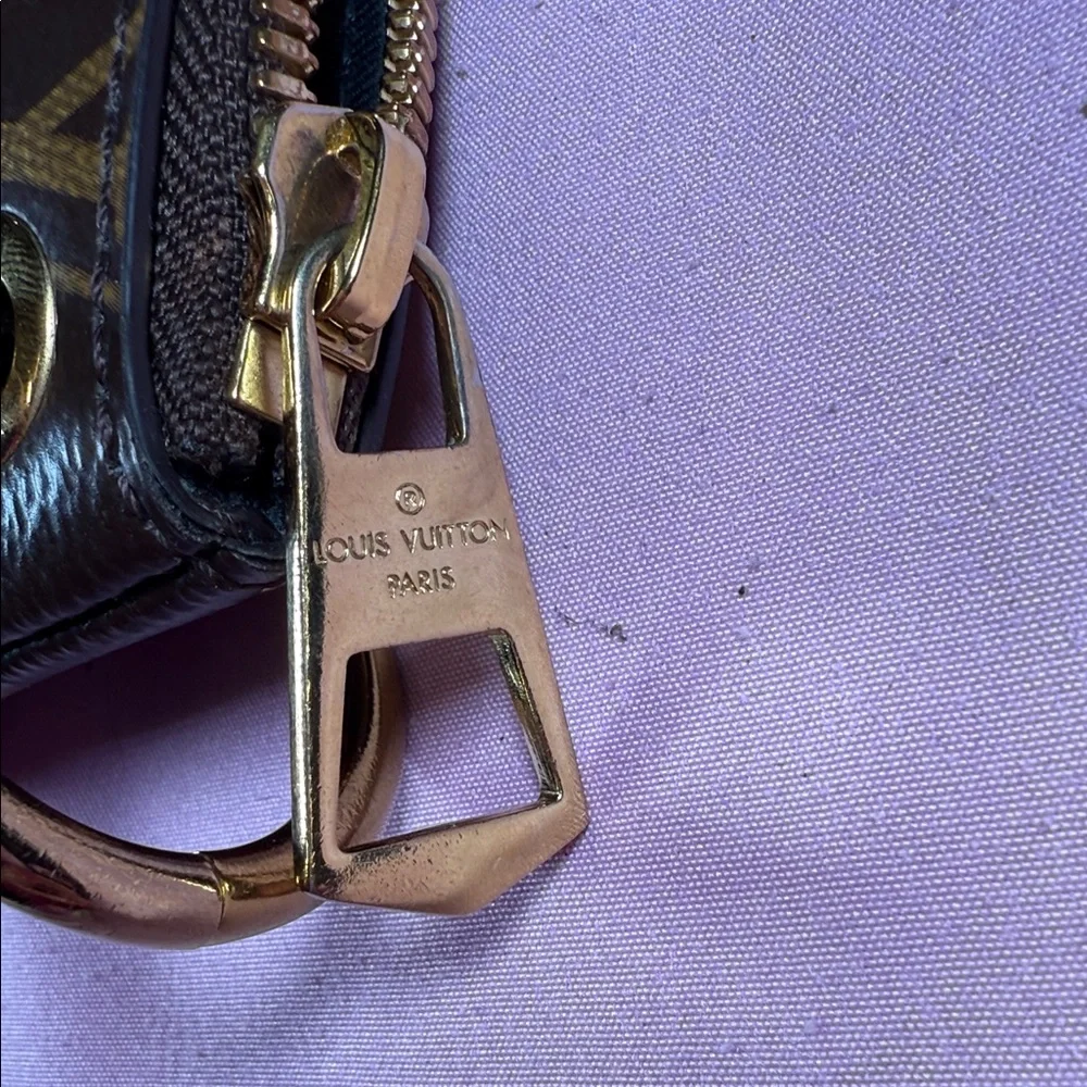 Louis Vuitton Odeon Monogram Brown and Black Shoulder Bag - Picture 7 of 16